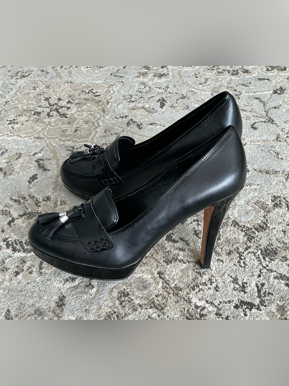 White House Market ELEGANT DRESSY  Leather Tassel Loafer Pumps🌹🌹